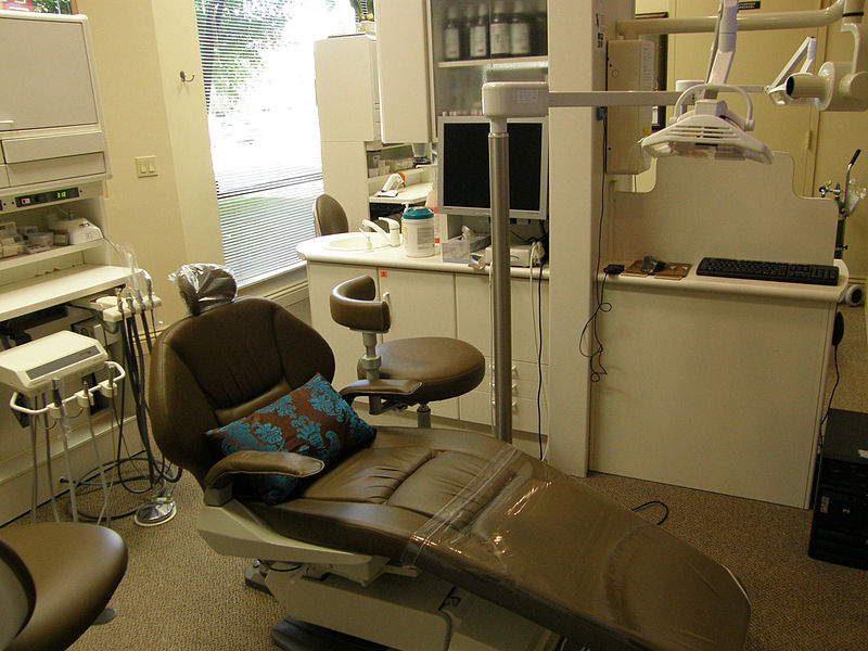 dental_chair.jpg
