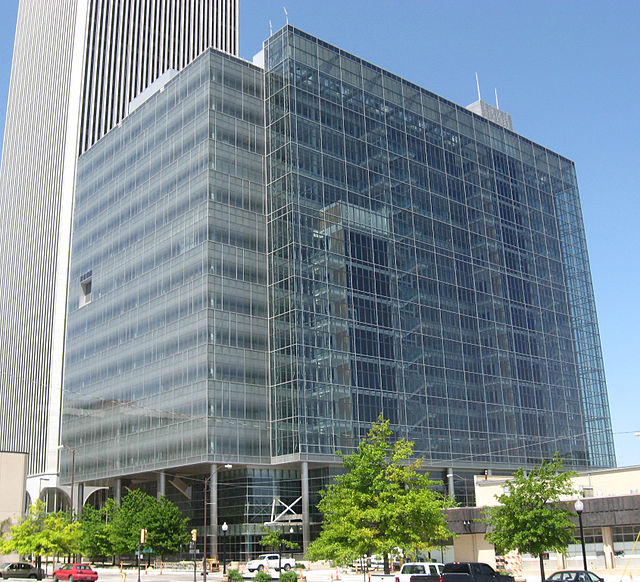Tulsa_city_hall.jpg