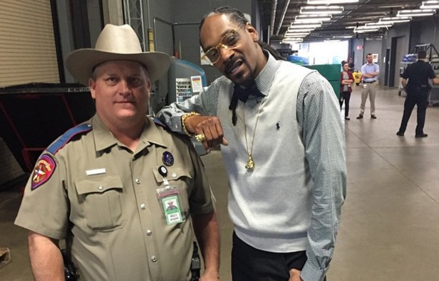 Texastrooperandsnoopdog.jpg