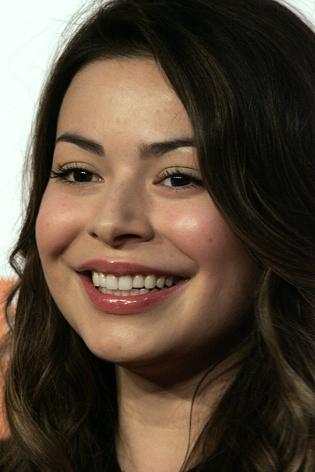 mirandacosgrove.jpg