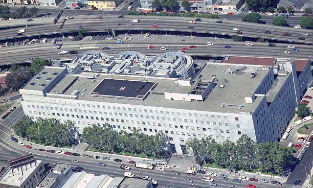 San_Francisco_Hall_of_Justice.jpg